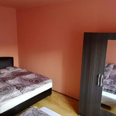 בית הארחה Fox House *